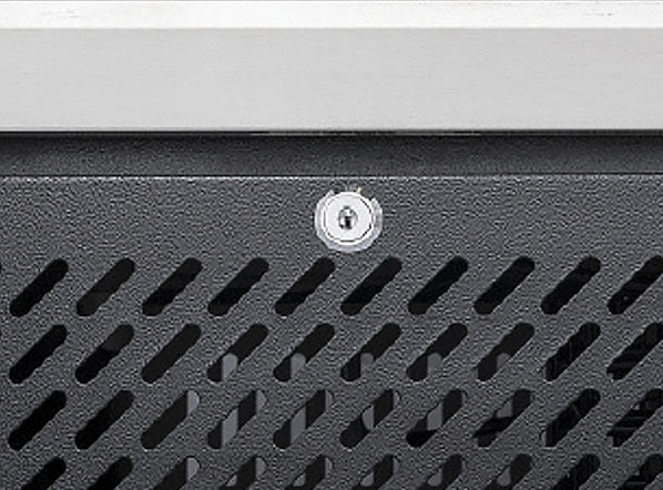 Lås på frontpanelen av Cool Head DC 728 Displaykyl för säker förvaring.