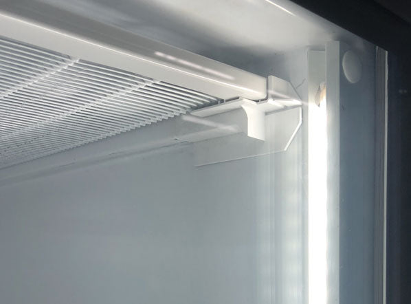 Invändig LED-belysning i Cool Head QNG 400 Displayfrys.
