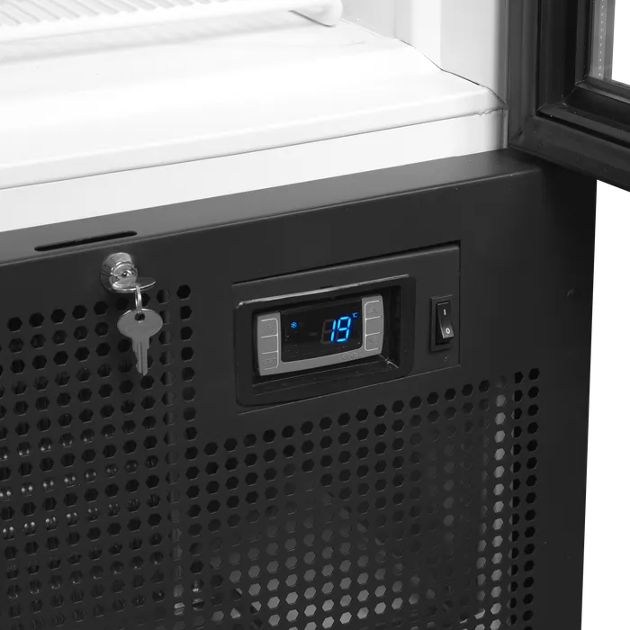 TEFCOLD FS1202S med blå digital termometer och låsfunktion i svart perforerad front