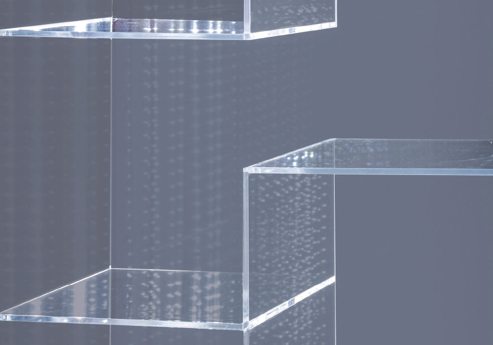 Acrylhyllor i Cool Head VRP 804B kylmonter.