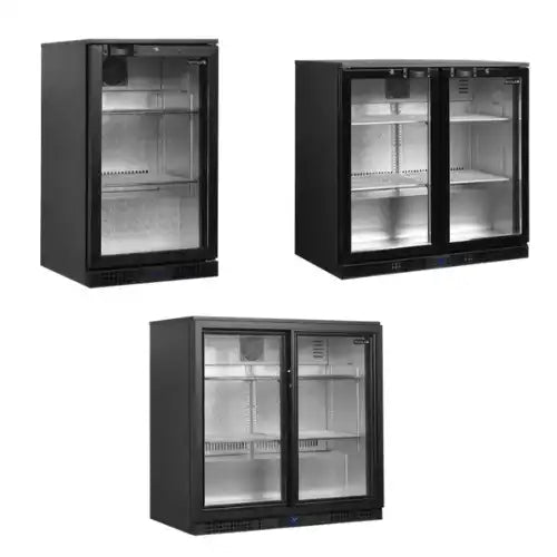 Barkylar i svart design med glasdörrar och hyllplan