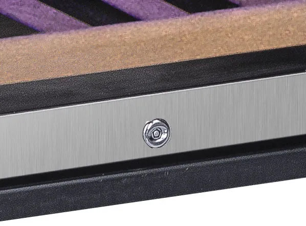Cool Head CW 518DT Vinkyl 520 L, närbild på fötter eller nedre del av produkten