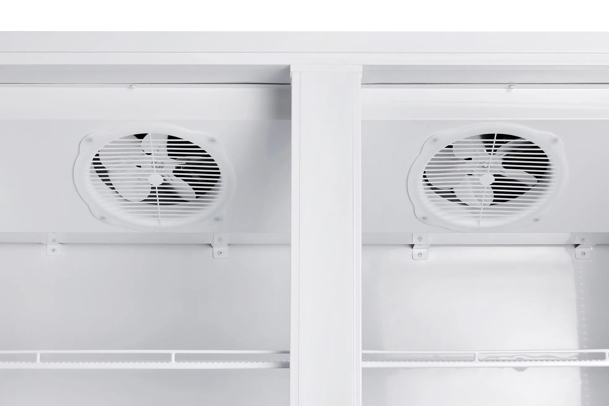Cool Head DC 1200 Displaykyl 1147 L, detaljbild på ventilation eller baksida
