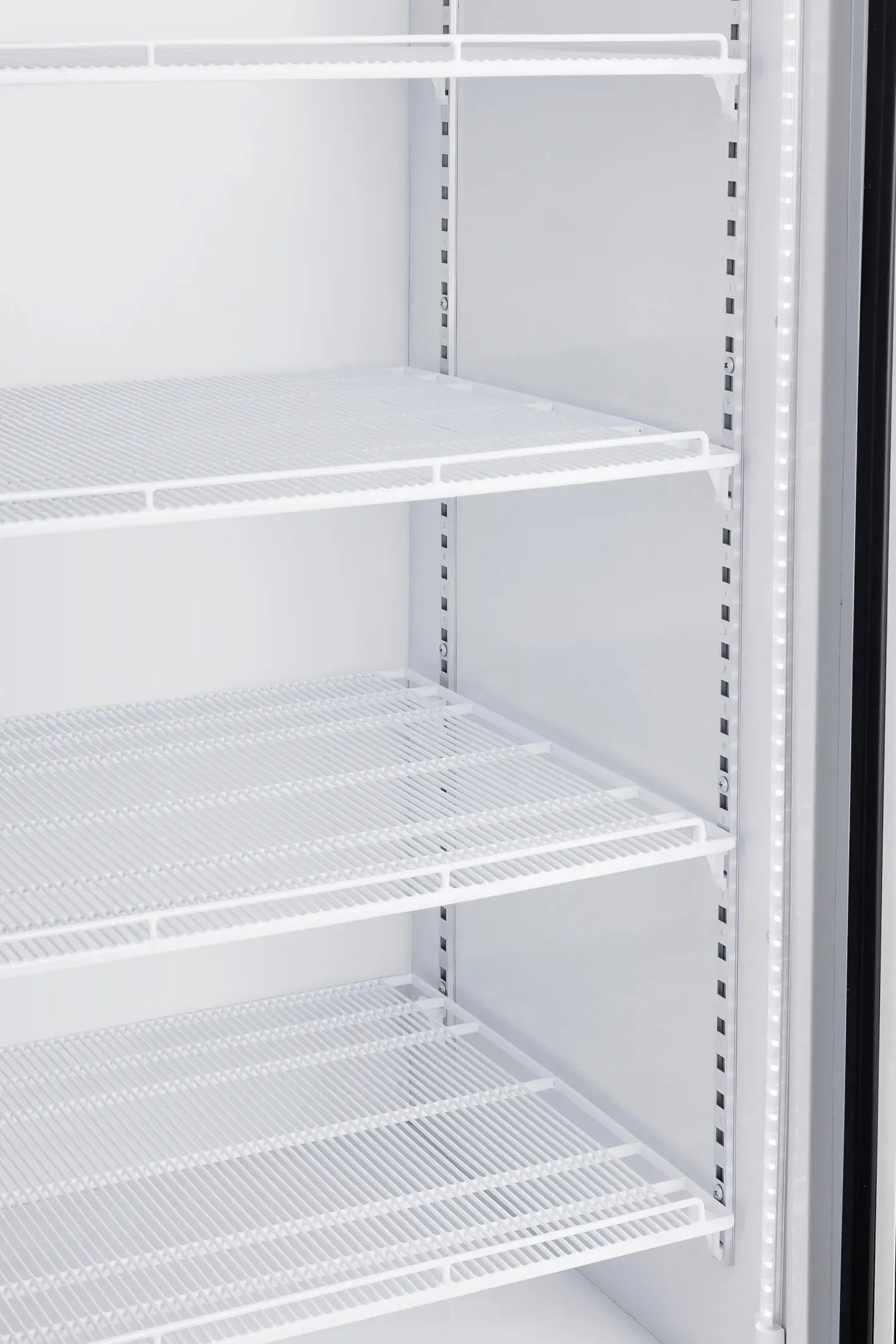 Cool Head DC 1200 Displaykyl 1147 L, närbild på övre delen av produkten