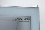 Cool Head DC 350CF Displaykyl 360 L, bild i närbild som visar hyllor med kylda varor i blått LED-sken
