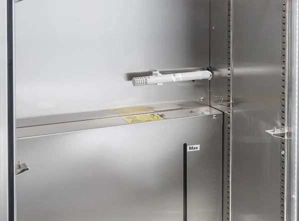 Cool Head QM 728 Dry aging-skåp 458 L, detaljbild på ett hörn av produkten