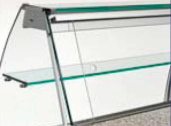 Cool Head WST 200 Kyldisk 169 L, vinklad vy som visar produktens djup mot vit bakgrund