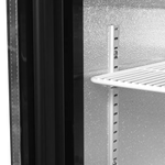 Justerbara hyllor i Tefcold DB126H Barkyl.