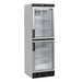 Tefcold FS2380 Displaykyl med dubbla glasdörrar och flera hyllor.