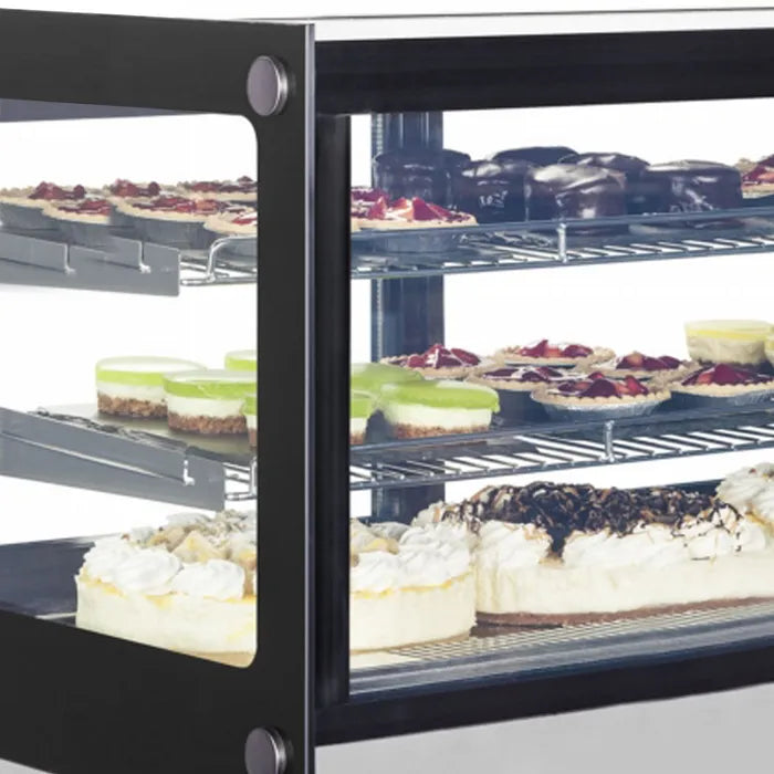 Bakverk i TEFCOLD LCT900F Kylmonter med tydlig belysning