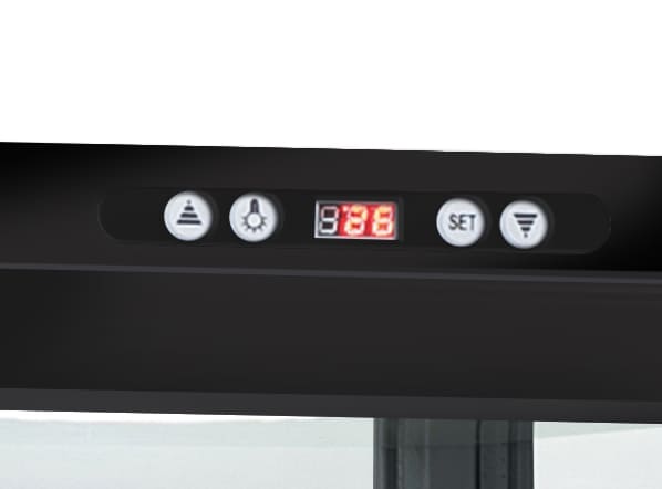 Digital styrning ovanför dörren på Cool Head RC 235 Kylmonter