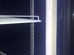 Invändig hylla och LED-belysning i Cool Head RC 300B Displaykyl