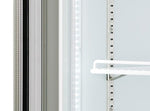 Invändig LED-belysning och hyllsystem i Cool Head RCG 1350 Displaykyl.