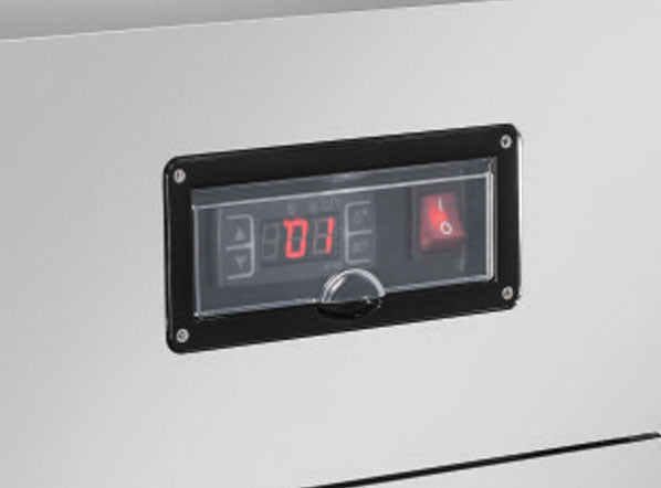 Digital kontrollpanel med display på Cool Head RC 980 Kylmonter.