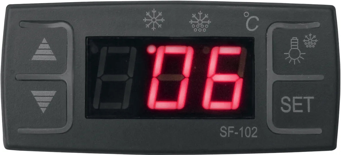 Temperaturdisplay för SARO SC 70 Kylmonter med digital röd LED-skärm.