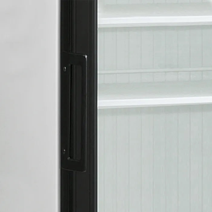 Detaljbild på handtaget till TEFCOLD SCU 1450 CP, integrerat i dörrens design för enkel åtkomst.