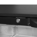 TEFCOLD DB301H-3 Barkyl 300 L, invändig detaljvy av hyllor med flaskor