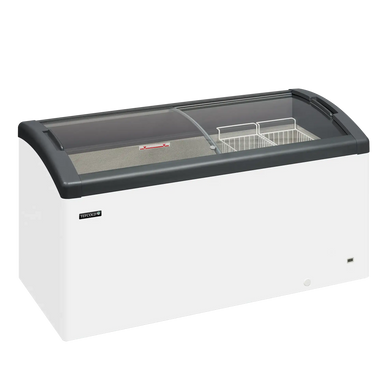 TEFCOLD FOCUS 151 Frysbox 418 L, sedd rakt framifrån mot vit bakgrund