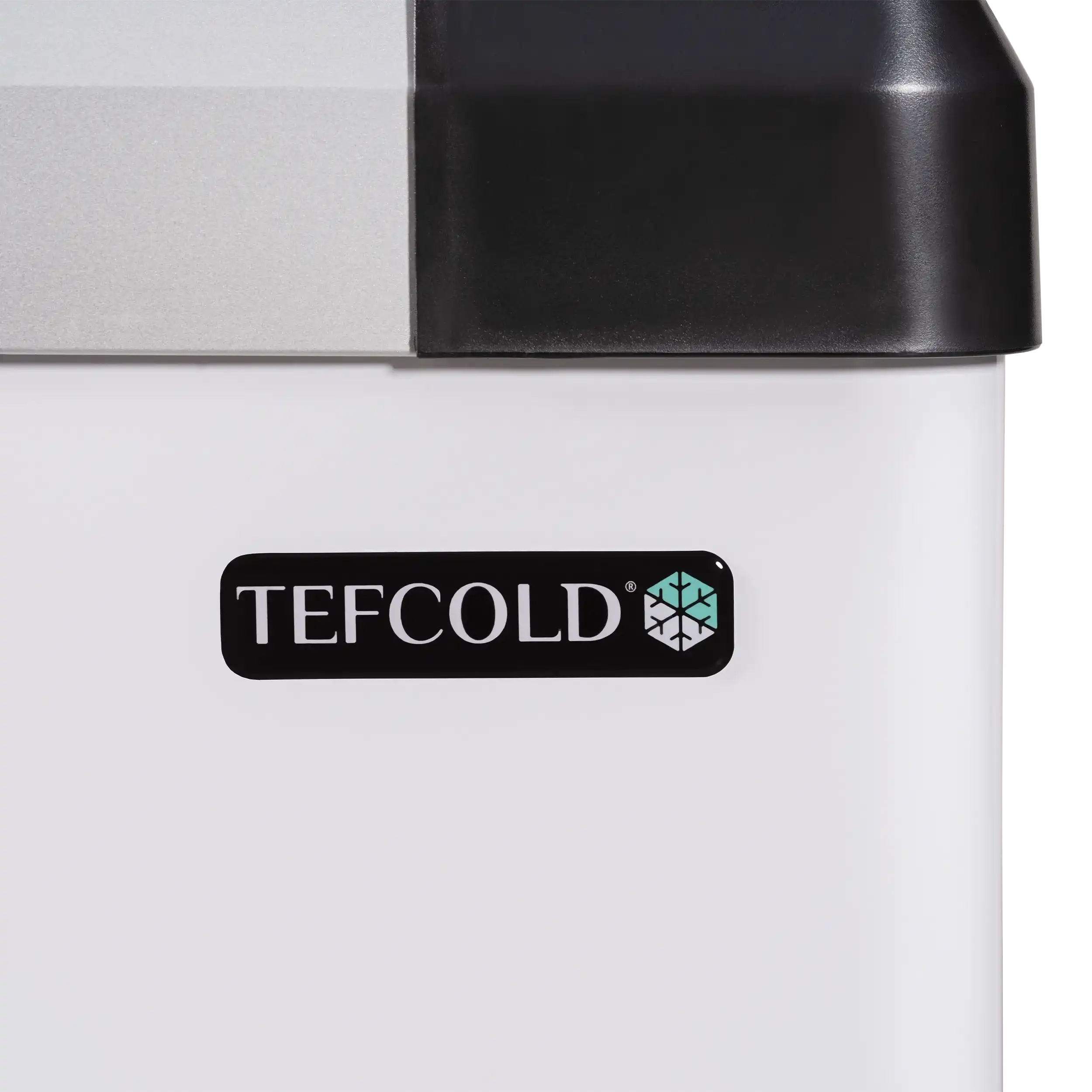 TEFCOLD IDB500-W1 Frysbox 525 L, närbild på en yta eller detalj på utsidan