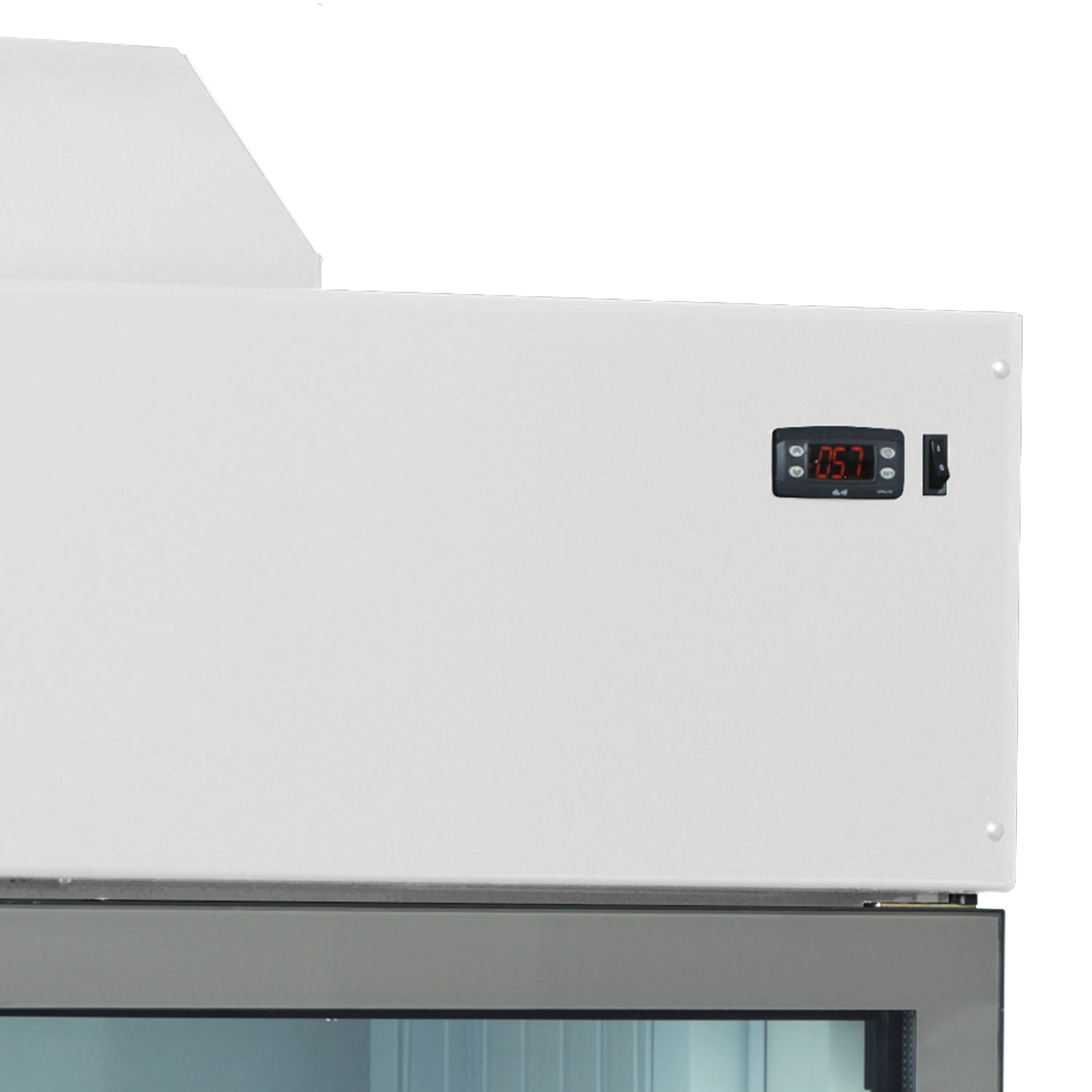 TEFCOLD MTF210 Väggfrys 893 L, närbild på fötter eller nedre del av produkten