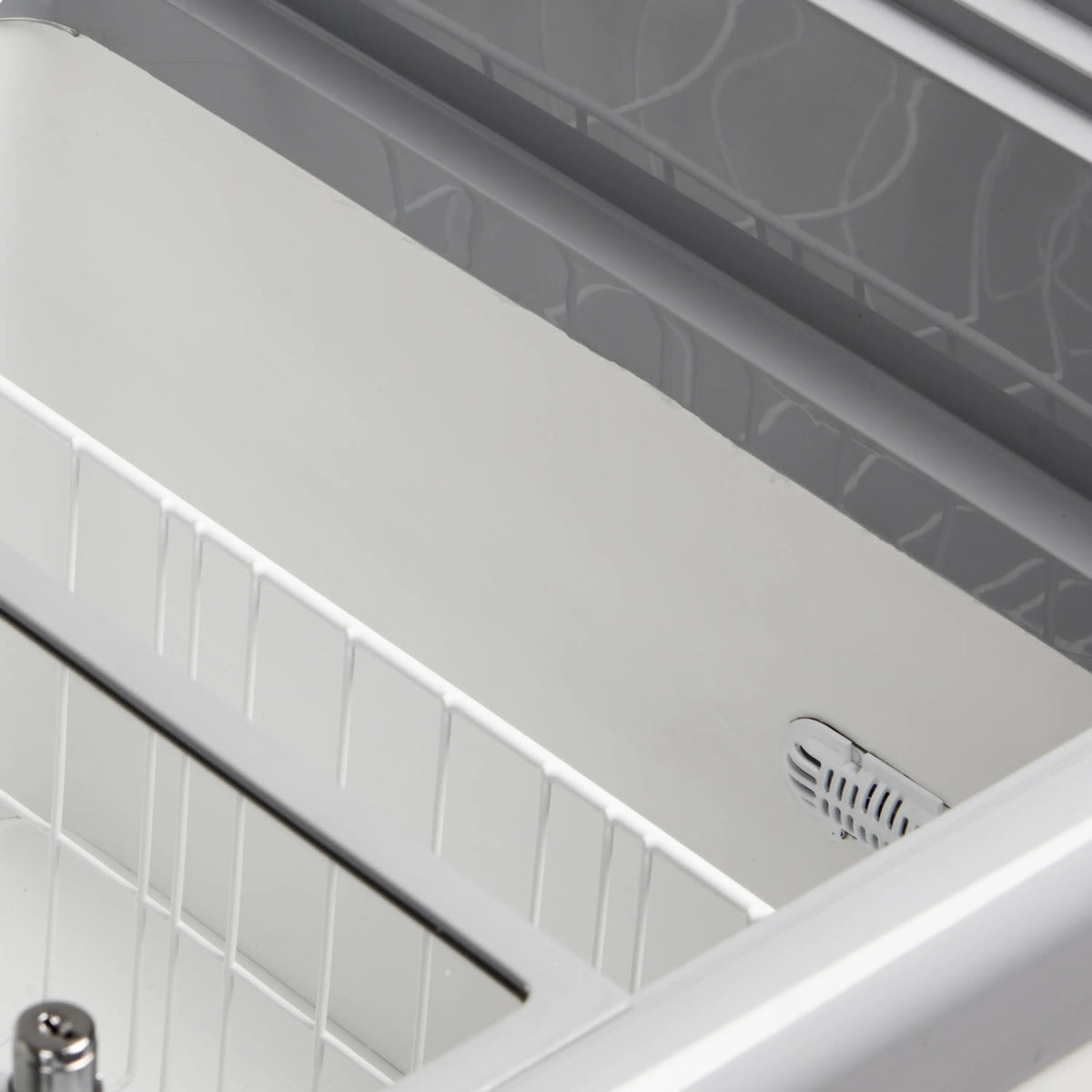 TEFCOLD NIC502SC Frysbox 478 L, detaljbild på beslag eller hantering