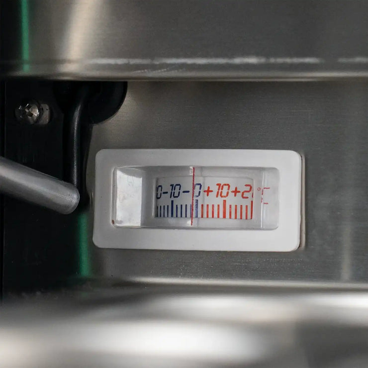 TEFCOLD SPID150 Kyldisk Ventilerad, detaljbild på beslag eller hantering