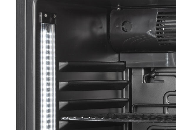 Invändig LED-belysning och fläkt i TKG 120B