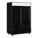 Fristående svart TEFCOLD LGC5000B Displaykyl med dubbla glasdörrar.