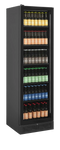 Tefcold SCU1425 FRAMELESS Displaykyl i vinkel, fylld med färgkodade flaskor.