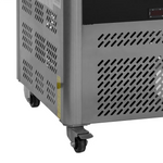 Nedre del med hjul och ventilation på Tefcold UPD200 Kylmonter.