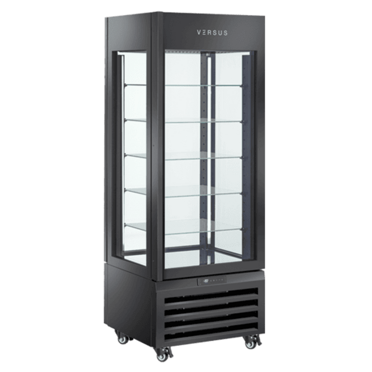 Cool Head VRP 404B Kylmonter i helsvart design med LED-belysta hyllor.