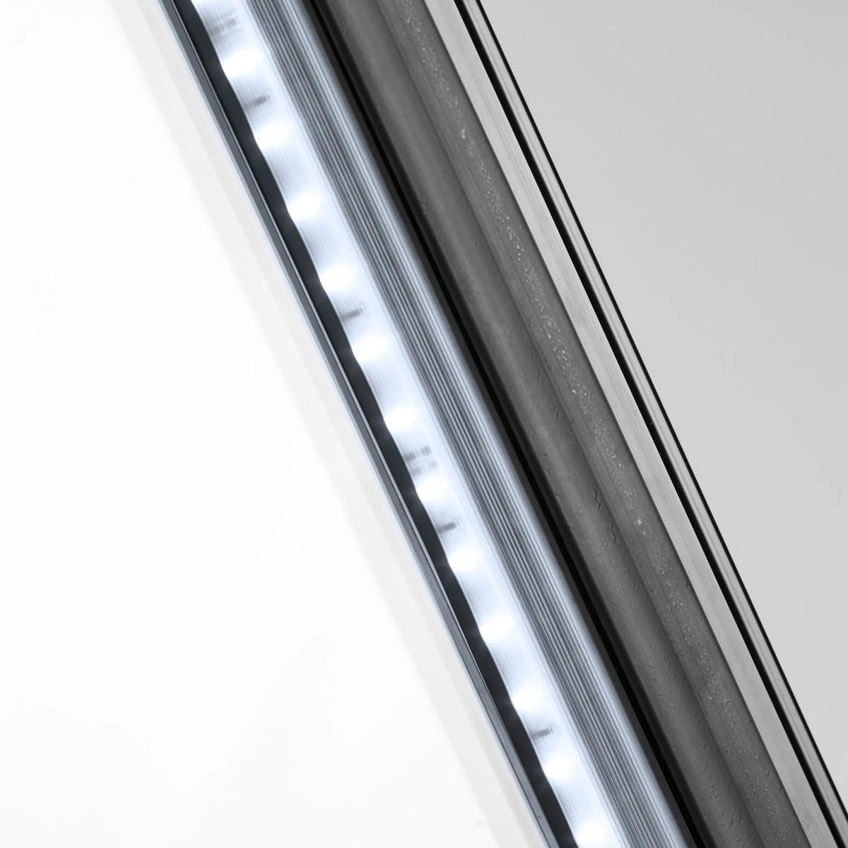 TEFCOLD LGF5000 displayfrys LED-belysning i närbild