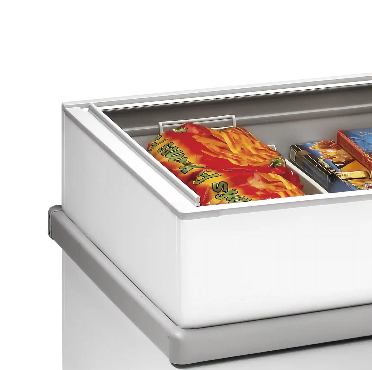 Närbild på TEFCOLD SSF250 frysbox med frysta varor